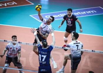 Arkas Spor, Kupa Voley’de yarı finale yükseldi!