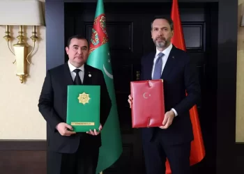 Bakan Bayraktar açıkladı: Enerji iş birliğinde tarihi bir adım attık