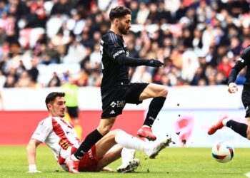 Beşiktaş, Antalyaspor’u geçip kupada çeyrek finale yükseldi!