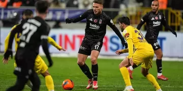 Beşiktaş, Eyüpspor deplasmanında 3 puanı 3 golle aldı!