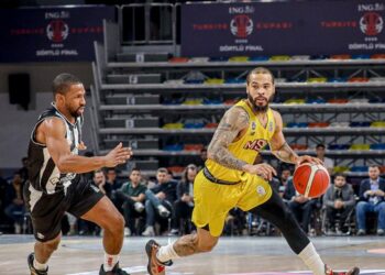 Beşiktaş Fibabanka, kupada Mersin Spor’u geçip finale yükseldi!