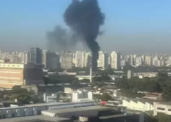 Brezilya’da küçük uçak şehir merkezine düştü: 2 ölü, 2 yaralı