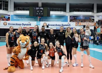 Eczacıbaşı Dynavit, Aydın BŞB’ye set vermedi!