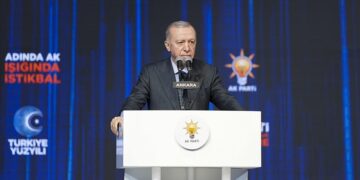 Erdoğan, AK Parti Genel Başkanlığı’na yeniden seçildi