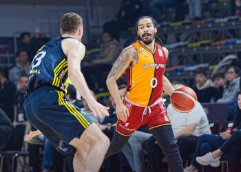 Fenerbahçe Beko, Galatasaray’ı geçip kupada finale çıktı!