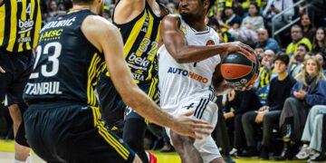 Fenerbahçe Beko, Real Madrid’i farklı devirdi!