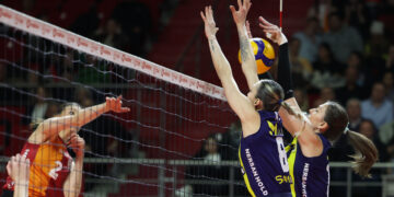 Fenerbahçe, Galatasaray’ı deplasmanda set vermeden geçti!