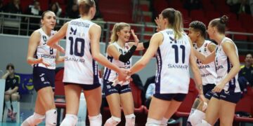 Fenerbahçe Medicana, Kupa Voley’de yarı finale yükseldi!