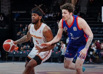 Galatasaray, Bahçeşehir Koleji’ni son periyotta devirdi!