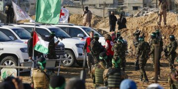 Hamas-İsrail esir takasında 4. tur: Uluslararası Kızılhaç’a teslim edildiler