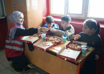 Muş’ta, Kızılay’dan köy çocuklarına anlamlı kampanya!