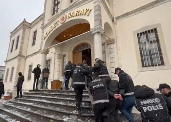 Sinop merkezli 3 ilde uyuşturucu ticareti yapanlara operasyon: 11 tutuklama