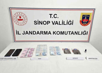 Sinop’ta, 2 şahısta satışa hazır uyuşturucu madde yakalandı!