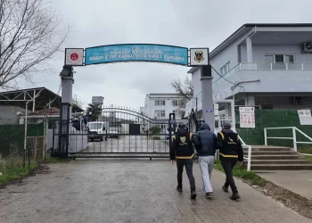 Sinop’ta, çeşitli suçlardan aranan 11 kişi yakalandı: 7’si tutuklandı!