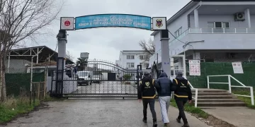 Sinop’ta, çeşitli suçlardan aranan 11 kişi yakalandı: 7’si tutuklandı!