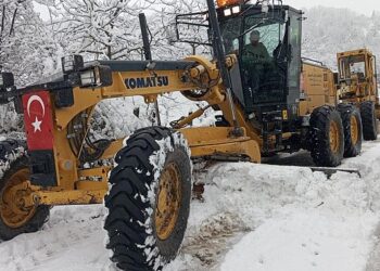 Sinop’ta, kardan kapalı köy yollarının son durumu!
