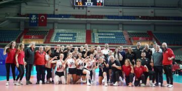 THY, Beşiktaş’ı geçip yarı finale yükseldi!