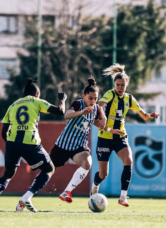 Trabzonspor 0-2 Fenerbahçe Petrol Ofisi trabzonspor 0 2 fenerbahce petrol ofisi habermeydan e1739630188889