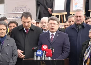 Adalet Bakanı Tunç açıkladı: Deprem sonrası 3 bin 522 dosyada 248 kişi tutuklandı