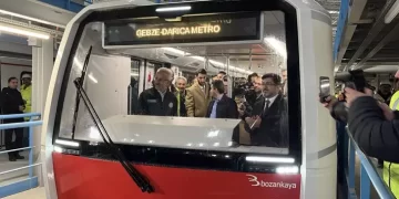 Uraloğlu açıkladı: Gebze OSB-Darıca Sahil Hattı günde 330 bin yolcuya hizmet verebilecek