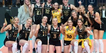 VakıfBank, Galatasaray Daikin’i geçip kupada yarı finale çıktı!