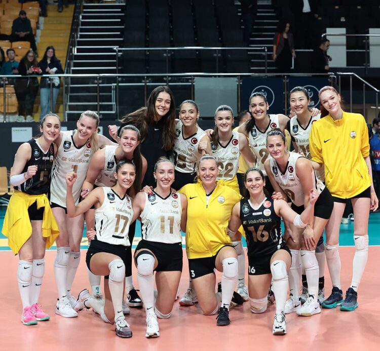 VakıfBank, Nilüfer Belediyespor'u set vermeden geçti! vakifbank nilufer belediyespor u set vermeden gecti habermeydan e1740752991609