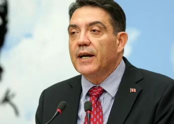 Yankı Bağcıoğlu’ndan MSÜ Rektörü Erhan Afyoncu’ya teğmenler hakkında cevap