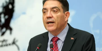 Yankı Bağcıoğlu’ndan MSÜ Rektörü Erhan Afyoncu’ya teğmenler hakkında cevap