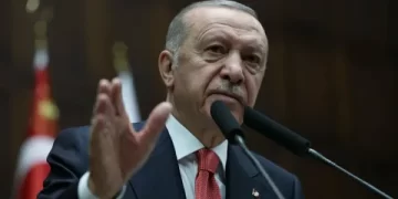 Cumhurbaşkanı Erdoğan: Sayın Özel, freni boşalmış kamyon gibi yokuş aşağı sürükleniyor