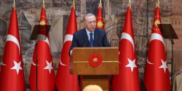 Erdoğan: Kişi başına millî gelirin 15 bin doların üzerine çıktığı bir Türkiye var