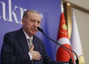 Erdoğan: Sabit ve dar gelirli vatandaşlarımızın yaşadığı refah kaybını telafi edecek ciddi adımlar atacağız