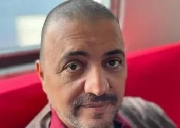 Ahmet Kural, Şinasi Yurtsever’in cenazesinde gözyaşlarına hakim olamadı!