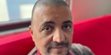 Ahmet Kural, Şinasi Yurtsever’in cenazesinde gözyaşlarına hakim olamadı!