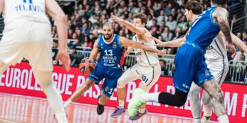 Anadolu Efes, Maccabi’yi son topta devirdi!