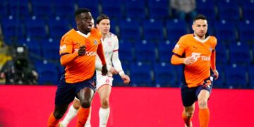 Başakşehir, Sivasspor karşısında 3 puanı tek golle aldı!