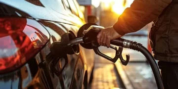 Benzine ve motorine ne kadar indirim geldi? Güncel akaryakıt fiyatları