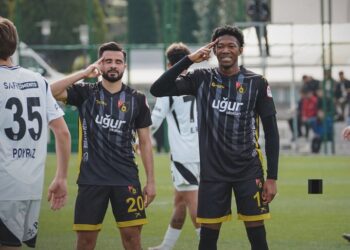 Beşiktaş hazırlık maçında İstanbulspor’a 3 golle kaybetti!