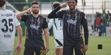 Beşiktaş hazırlık maçında İstanbulspor’a 3 golle kaybetti!