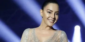 Ebru Gündeş’den korkutan haber! Sabah erken saatlerde hastaneye kaldırıldı!