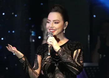 Ebru Gündeş Kimdir? Kaç Yaşında?