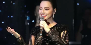 Ebru Gündeş Kimdir? Kaç Yaşında?