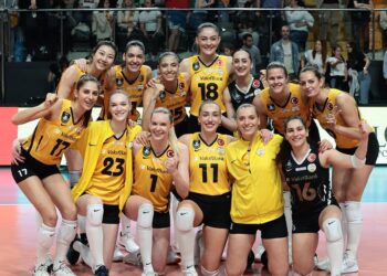 Eczacıbaşı Dynavit 0-3 VakıfBank