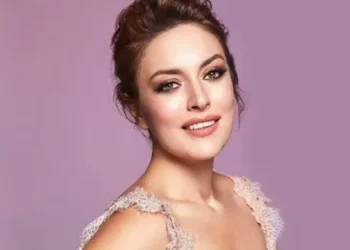 Ezgi Mola’dan İmamoğlu ve erişim sorunu tepkisi! Canı isteyen fişi çekiyor!