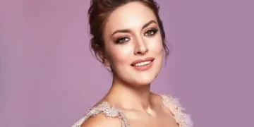 Ezgi Mola’dan İmamoğlu ve erişim sorunu tepkisi! Canı isteyen fişi çekiyor!