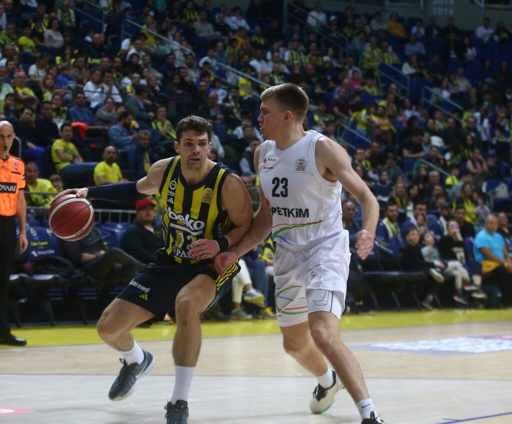 Fenerbahçe Beko, İzmir'den galibiyetle dönüyor! fenerbahce beko izmir den galibiyetle donuyor habermeydan