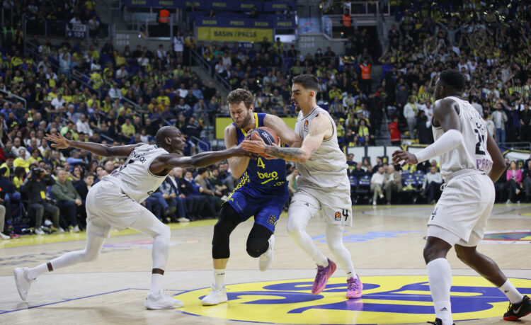 fenerbahce beko paris i son topta devirdi habermeydan