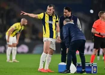 Fenerbahçe, Çağlar Söyüncü’nün sakatlığıyla ilgili açıklama yaptı!