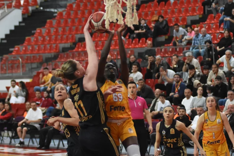 Fenerbahçe Opet yarı finalde! fenerbahce opet yari finalde1 habermeydan e1743180218328