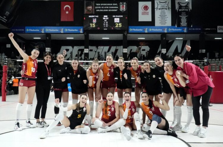 Galatasaray, Beşiktaş'a deplasmanda set vermedi! galatasaray besiktas a deplasmanda set vermedi habermeydan e1741452991253