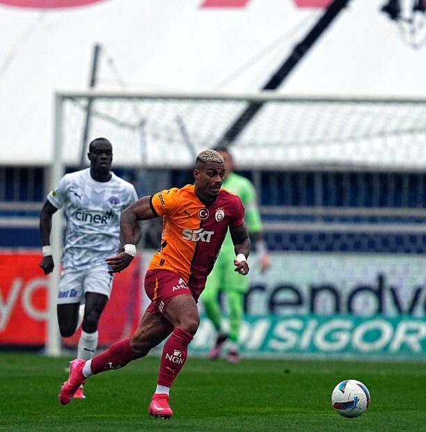 Galatasaray, Kasımpaşa'da 2 puan bıraktı! galatasaray kasimpasa da 2 puan birakti habermeydan e1740933355141